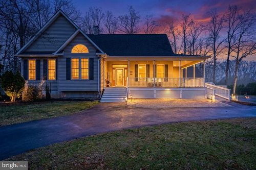 25 Tara Woods Dr, BUMPASS, VA, 23024-4931 | Card Image