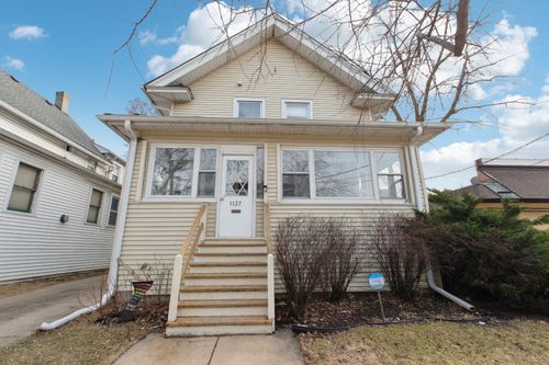 1137 Erie St, Oak Park, IL, 60302-1904 | Card Image