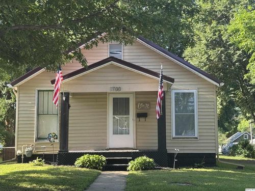 1700 Sycamore St, Quincy, IL, 62301-1971 | Card Image