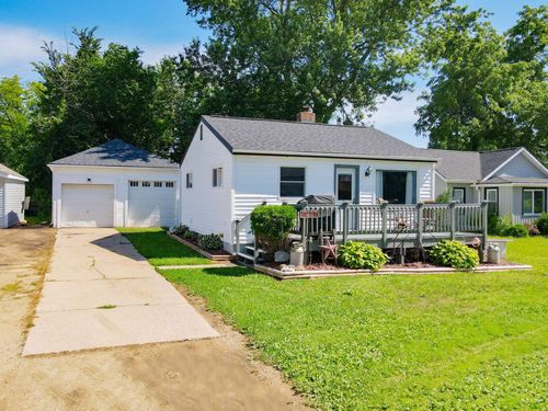 1611 E Road 1, MILTON, WI, 53534-8739 | Card Image