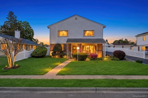 2625 Cypress Avenue, Hempstead, NY, 11554 | Card Image