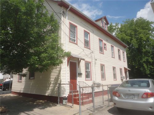 31 Newark St, Providence, RI, 02908-5313 | Card Image
