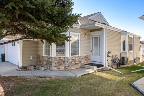 303 De Foras Close Nw, High River, AB, T1V1R2 | Card Image