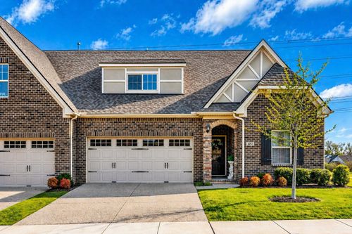 3051 Huntsman Dr, Gallatin, TN, 37066-2515 | Card Image