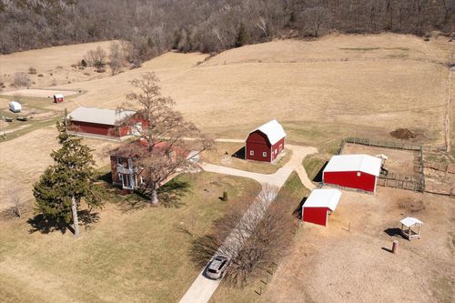 704 7th Street, Brownsville, MN, 55919 | Card Image