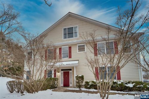 58 Pheasant Run, Old Tappan, NJ, 07675-7464 | Card Image