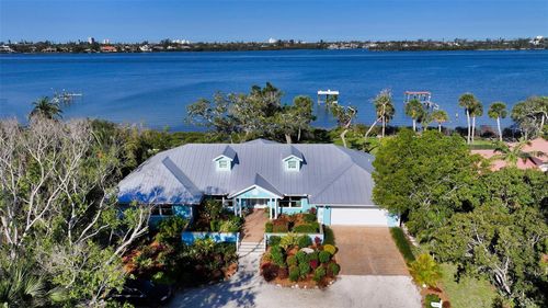 1440 Kimlira Ln, SARASOTA, FL, 34231-3202 | Card Image
