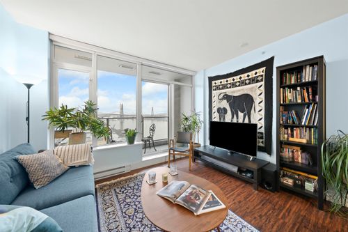 2005-668 Columbia St, New Westminster, BC, V3M1A9 | Card Image