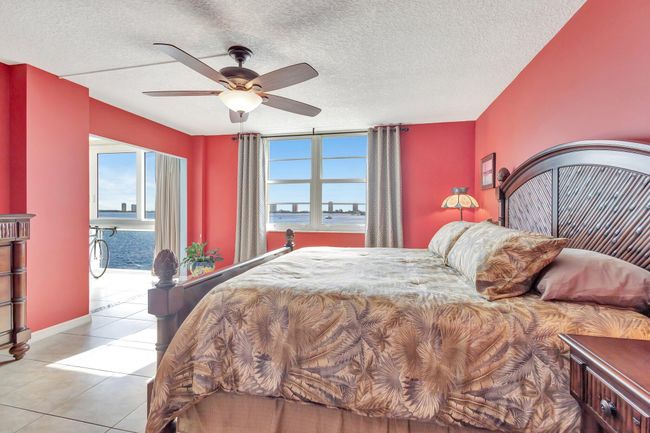 APT-503 - 301 Lake Shore Dr, Condo with 2 bedrooms, 2 bathrooms and null parking in Lake Park FL | Image 19