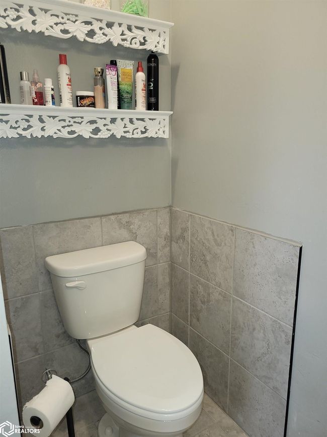 1020 W Broadway St, Home with 3 bedrooms, 2 bathrooms and 2 parking in Eagle Grove IA | Image 11