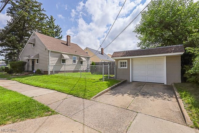 19800 Libby Rd, House other with 3 bedrooms, 2 bathrooms and null parking in Maple Heights OH | Image 27