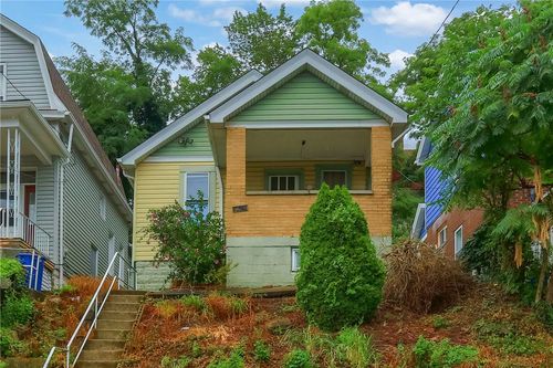 1541 Methyl St, Pittsburgh, PA, 15216-3325 | Card Image