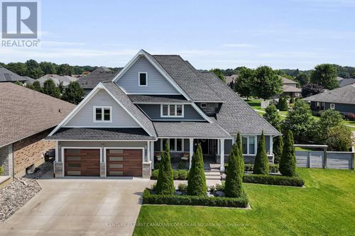 405 Darcy Dr, Strathroy, ON, N7G0A4 | Card Image