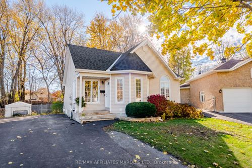 701 Robin Crt, Cornwall, ON, K6H7N4 | Card Image