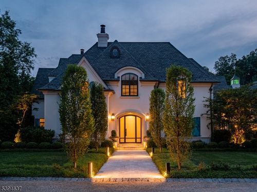 7 Stokes Farm Rd, Old Tappan, NJ, 07675-7008 | Card Image