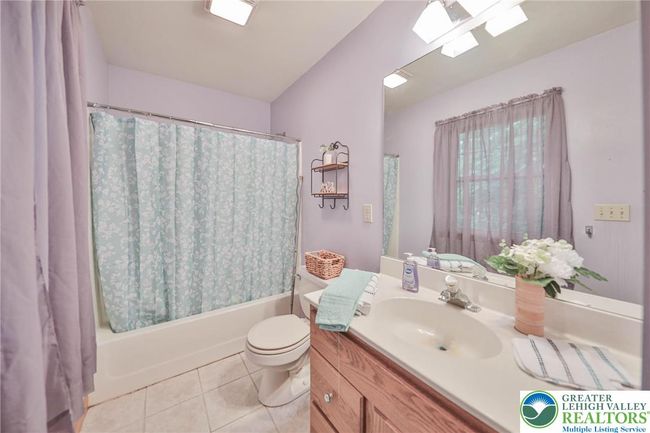 Primary bathroom | Image 16