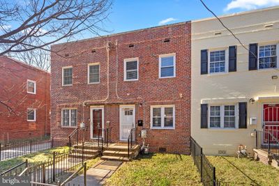 1523 1 St Street Sw, Townhouse with 2 bedrooms, 1 bathrooms and null parking in WASHINGTON DC | Image 2