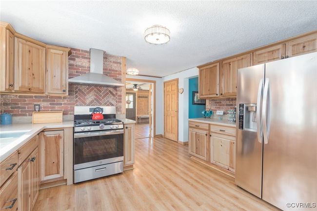 1316 General Puller Hwy, House other with 3 bedrooms, 2 bathrooms and null parking in Saluda VA | Image 11