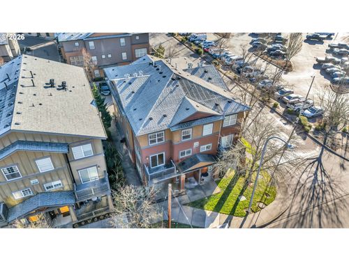 unit-201-1000 Sw 170th Ave, Beaverton, OR, 97003-8079 | Card Image