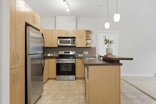 125-69 Springborough Crt Sw, Calgary, AB, T3H5V5 | Card Image