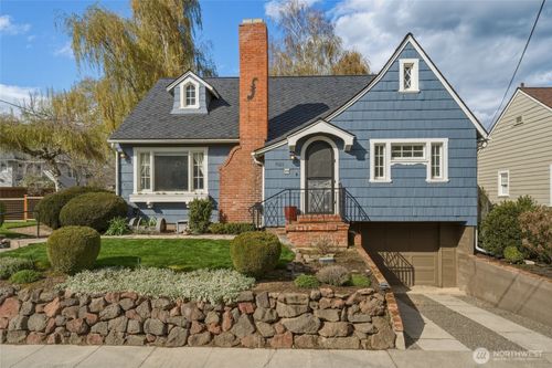 921 University St, Walla Walla, WA, 99362-2342 | Card Image