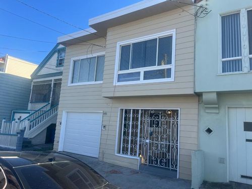 151 Sweeny St, San Francisco, CA, 94134-1233 | Card Image