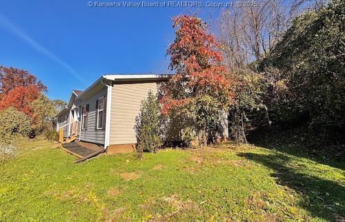 5173 Cherry Lawn Rd, Huntington, WV, 25705-2037 | Card Image