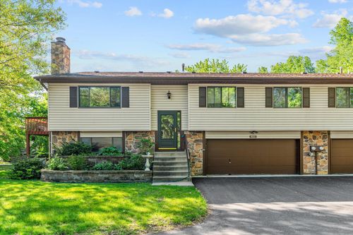 850 Martha Lake Ct, Shoreview, MN, 55126-5855 | Card Image
