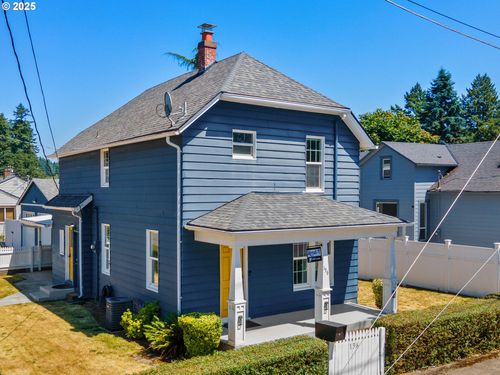 136 Ne Garfield St, Camas, WA, 98607-1650 | Card Image