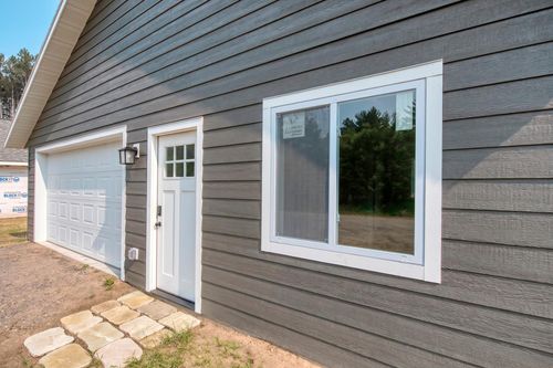 408 W Ohio St, Eagle River, WI, 54521-8943 | Card Image