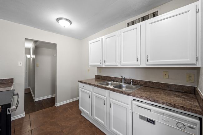 618 Live Oak Dr, House other with 3 bedrooms, 2 bathrooms and null parking in Mansfield TX | Image 11