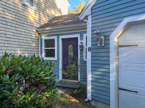 8 Shadbush Cir, Mashpee, MA, 02649-3423 | Card Image