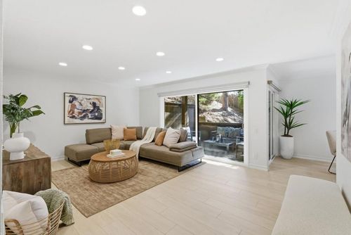 apt-4-3335 La Mesa Dr, San Carlos, CA, 94070-4217 | Card Image