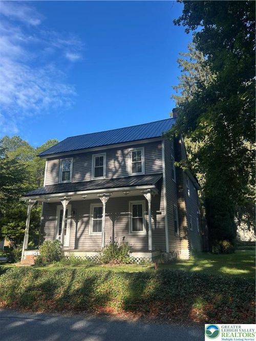 92 Creek Rd, Bangor, PA, 18013-9724 | Card Image