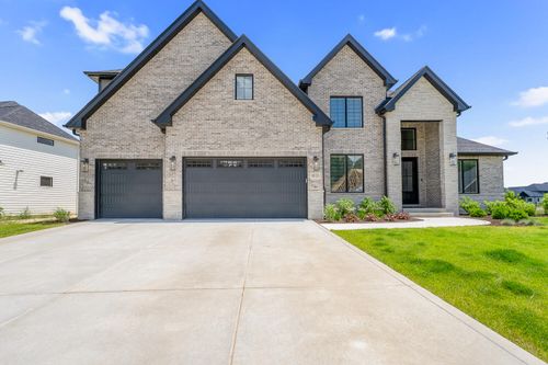 9533 Tall Grass Trl, Saint John, IN, 46373-0671 | Card Image