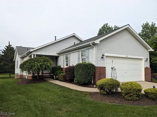 3442 Amesbury Ln, Brunswick, OH, 44212-2294 | Card Image