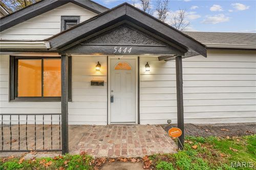 5444 Janet Ave, Jennings, MO, 63136-3543 | Card Image