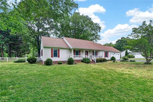 7998 Roaring Springs Rd, Gloucester, VA, 23061-4264 | Card Image