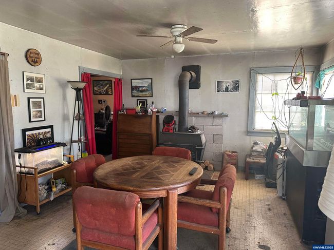 24404 Highway 20, House other with 3 bedrooms, 1 bathrooms and null parking in Philomath OR | Image 6
