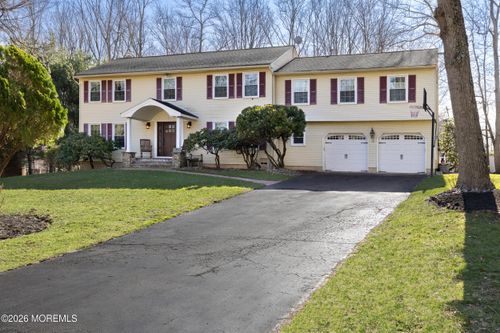 3 Manalapan Woods Dr, Manalapan, NJ, 07726-4209 | Card Image