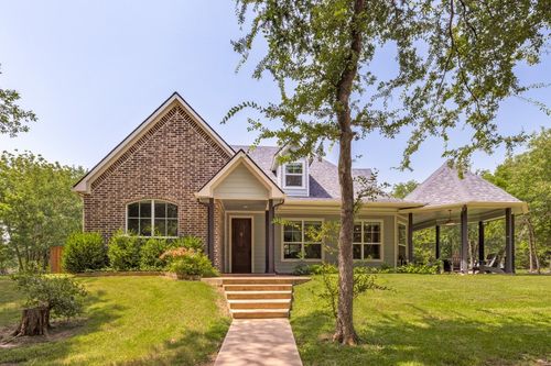 124 Neva Ln, Denison, TX, 75020-4864 | Card Image