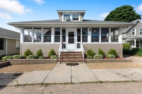 13 5th Ave, Wareham, MA, 02571-1305 | Card Image