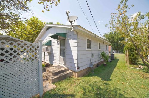 205 N 4th Ave, Paragould, AR, 72450-3602 | Card Image