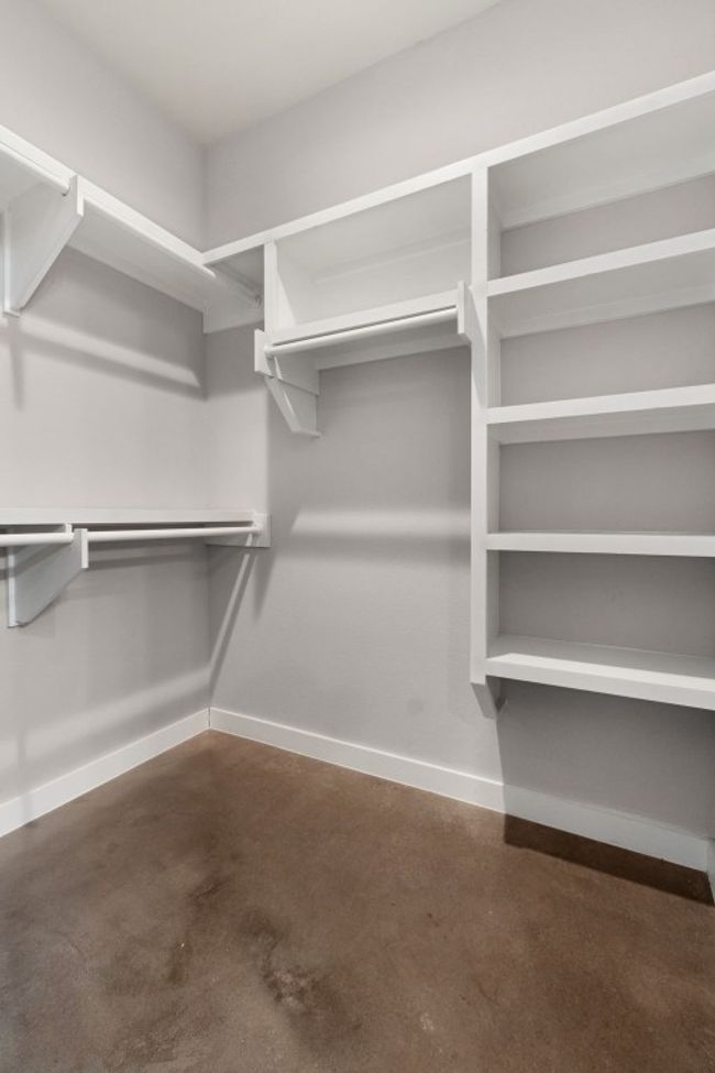 Master Walk-In Closet | Image 19