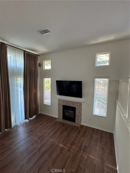 a-25709 Holiday Cir, Stevenson Ranch, CA, 91381-1271 | Card Image