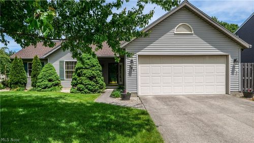 508 Hampton Dr, Elyria, OH, 44035-7391 | Card Image