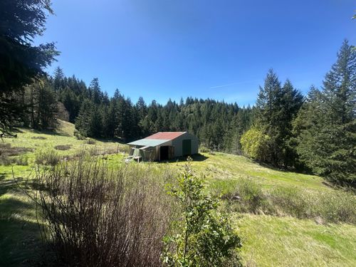 19624 Dyerville Loop Rd, Redcrest, CA, 95569 | Card Image