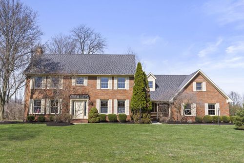 626 Retreat Ln N, Powell, OH, 43065-9700 | Card Image