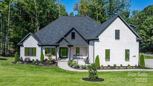 8527 Fieldstone Dr, Terrell, NC, 28682-9725 | Card Image