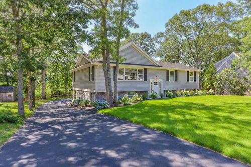 11 Madeline Rd, East Falmouth, MA, 02536-6233 | Card Image